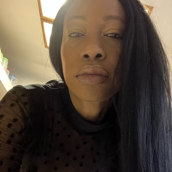 Meet your Posher, C.C. - Picture 3 of 16